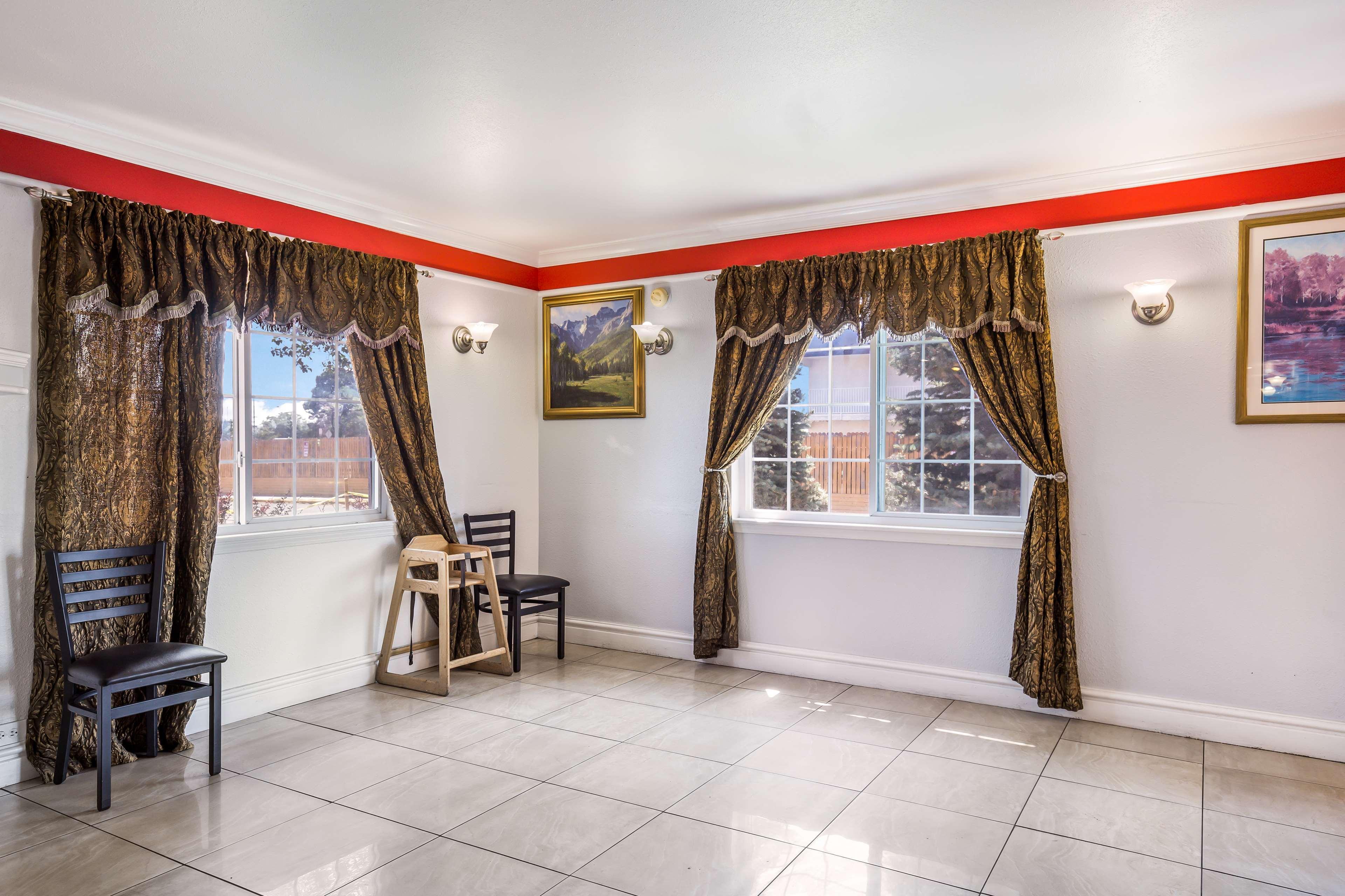 Americas Best Value Inn Denver Exterior photo